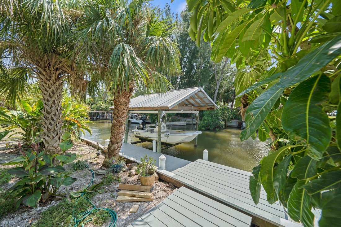 51 Vip Island, Unit B, Grant In Grant Valkaria, Florida, United States