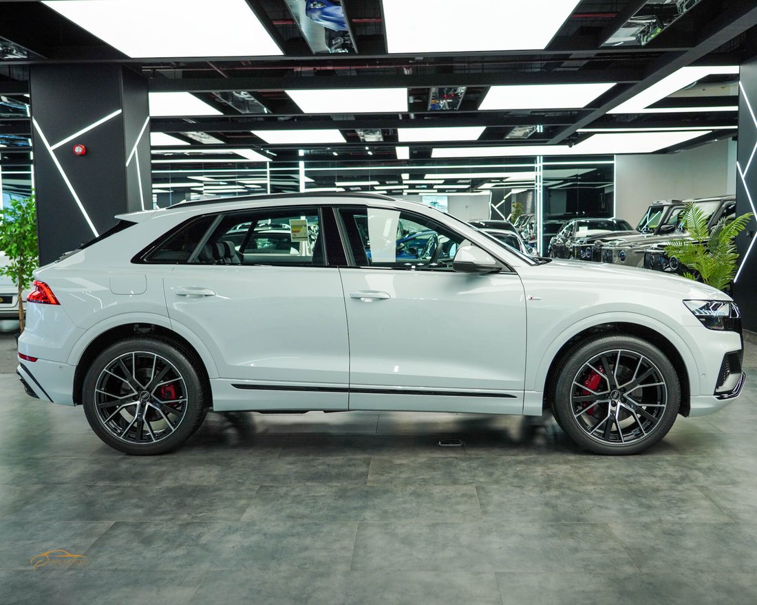 Suv in Dubai, Dubai, United Arab Emirates 4 - 13249575