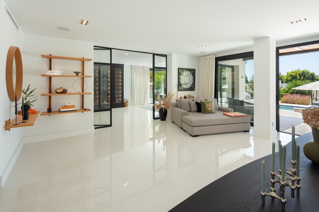 Villa in Marbella, Andalusia, Spain 3 - 13249582