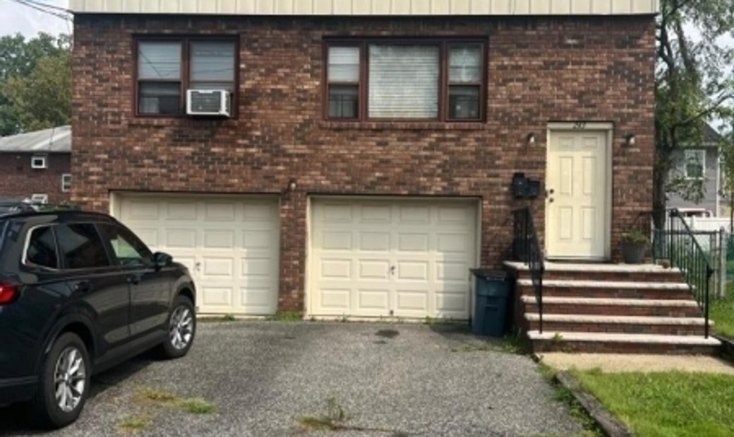 6 Bedrooms Multi Family Home In Kenilworth, New Jersey, United States