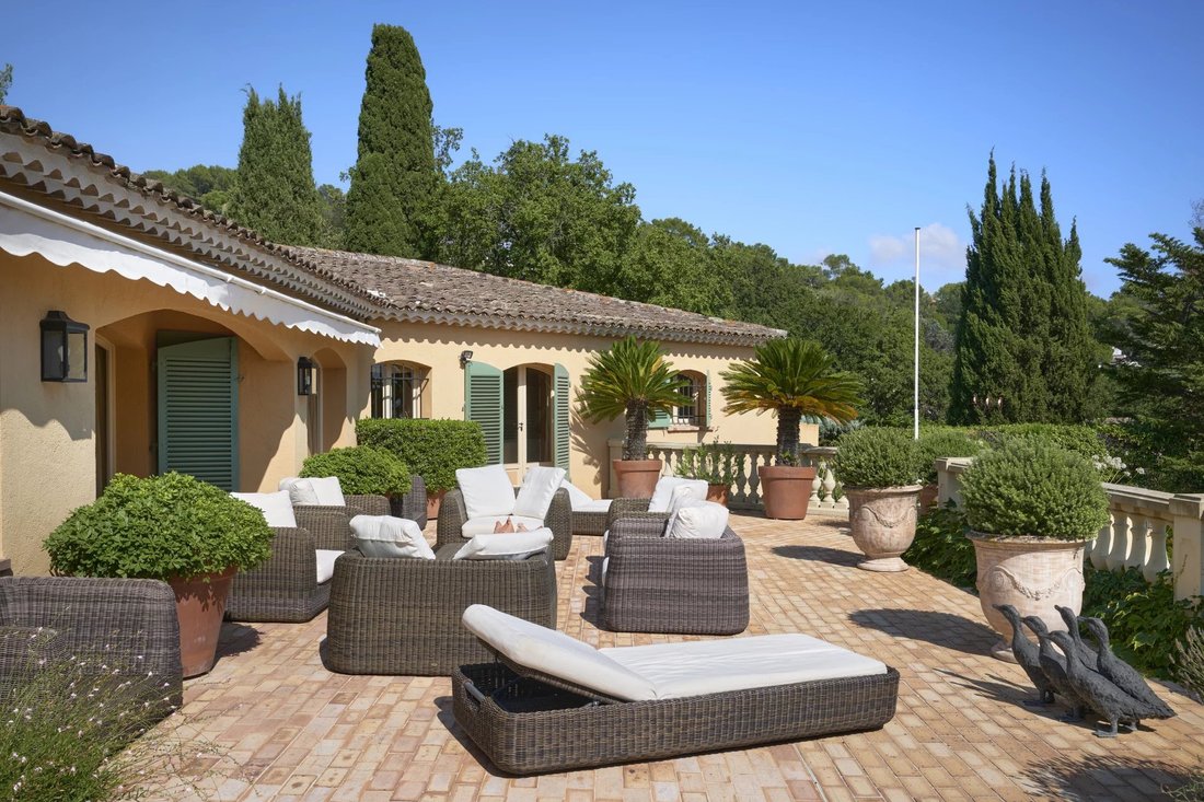 Superb Property With View On In Mougins, Provence Alpes Côte D'azur