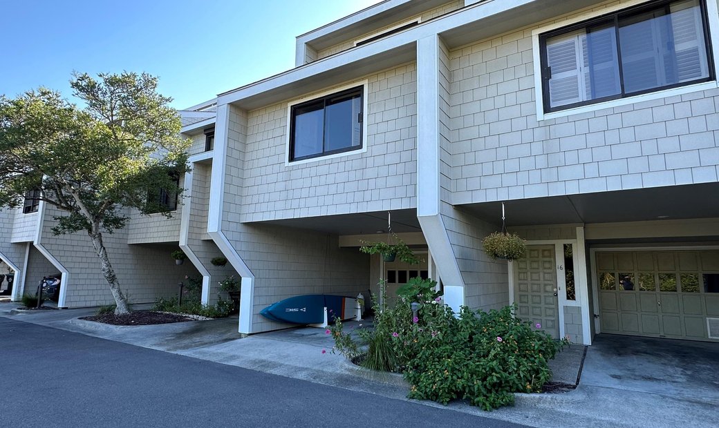 Rare Oceanfront Townhouse In Wrightsville Beach, North Carolina, United