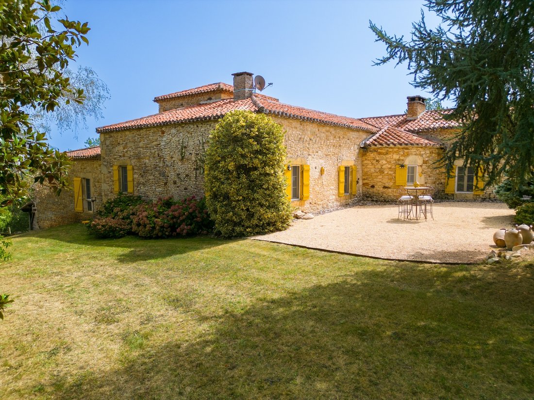 Sumptuous Equestrian Estate In The Lot In Monpazier, Nouvelle Aquitaine