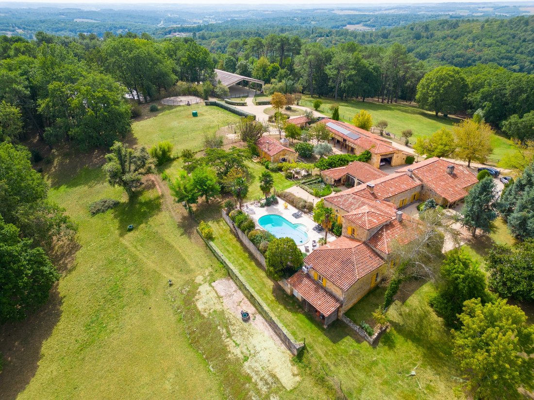 Sumptuous Equestrian Estate In The Lot In Monpazier, Nouvelle Aquitaine