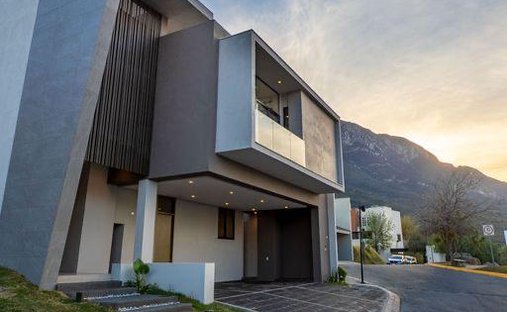 Luxe maisons avec balcon à vendre en Villa Montaña 1er Sector, San ...