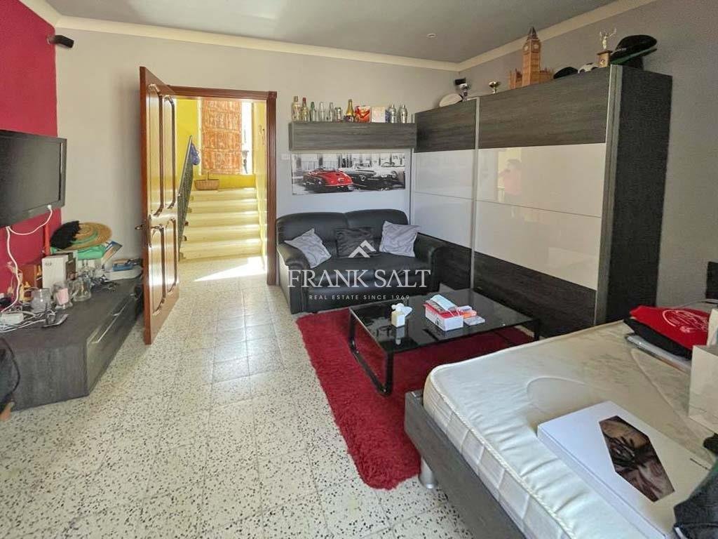Town House In Vittoriosa 12 Cottonera Zone In Birgu, Malta For Sale