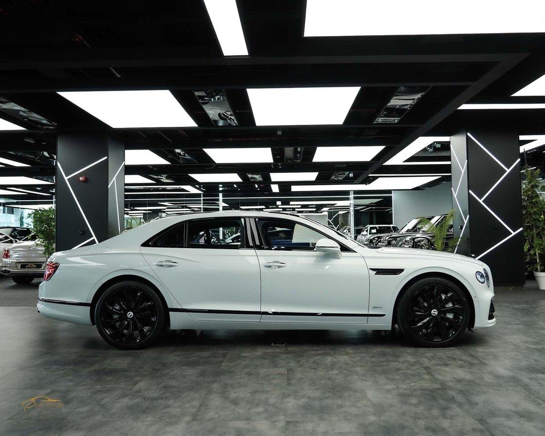 Sedan in Dubai, Dubai, United Arab Emirates 5 - 13253351