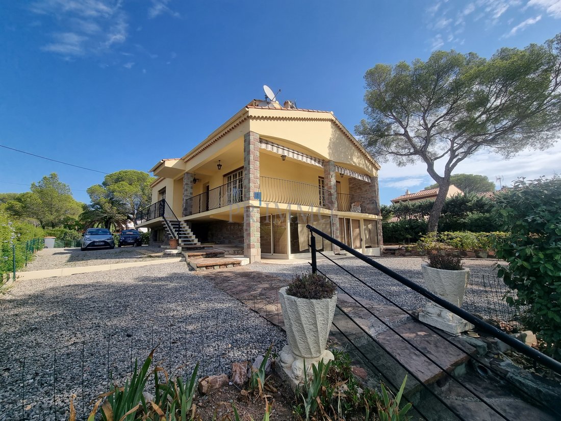 Villa in Boulouris, Saint-Raphaël, France 2 - 13256177