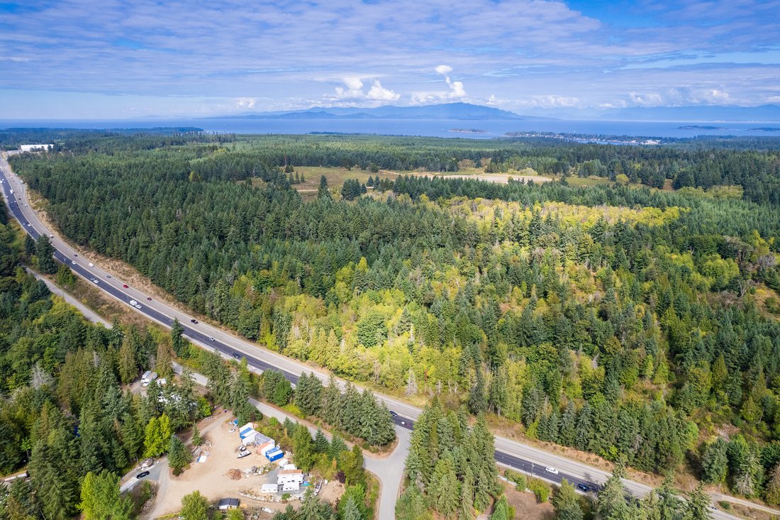 Subdivision Potential In Nanoose Bay, British Columbia, Canada For Sale