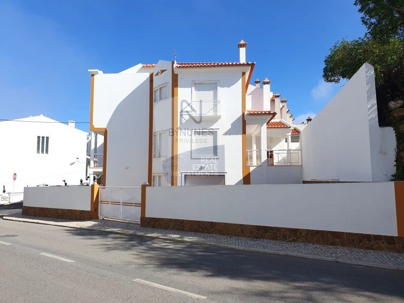 Ericeira House T3 + 1 With Garage And Sea View, In Mafra, Lisbon