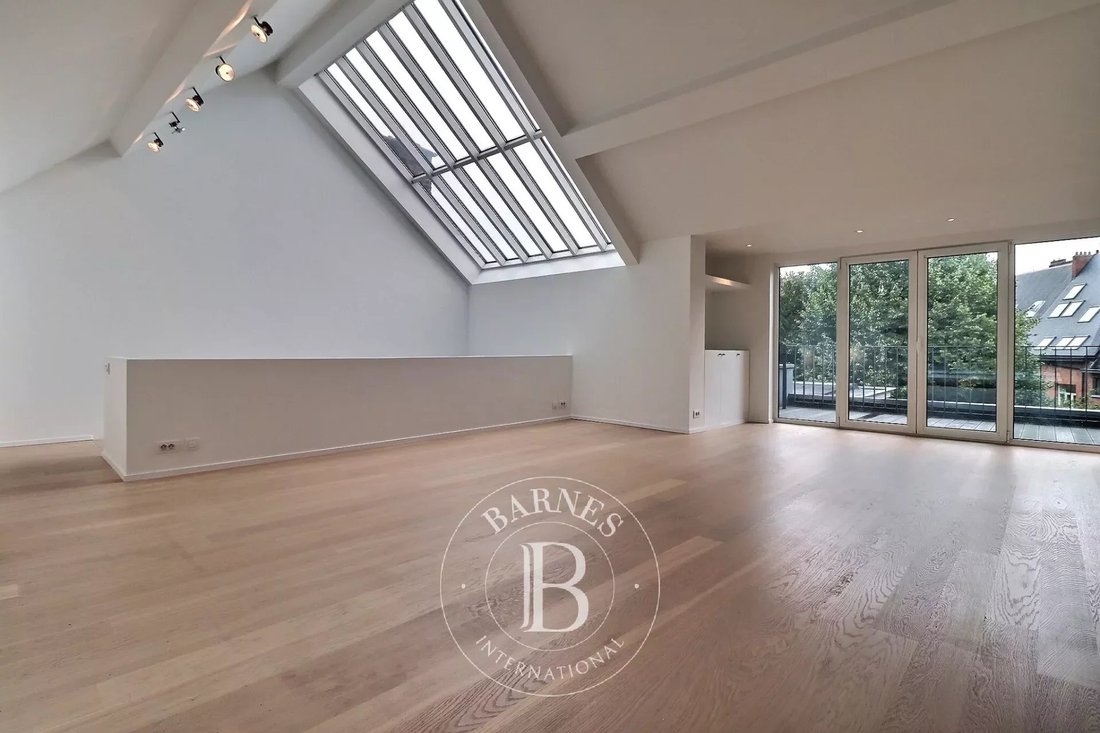 Abbaye De La Cambre Duplex Penthouse 2 Bedrooms In Elsene, Brussels