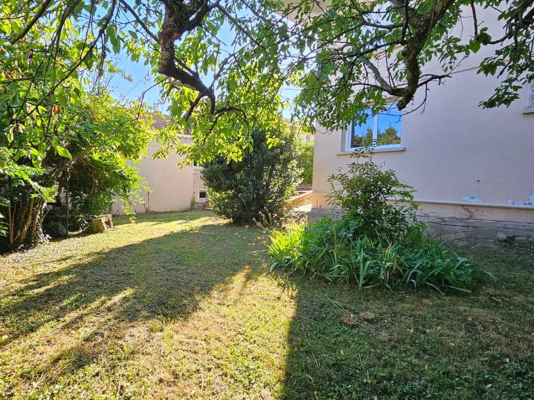 Charnay Lès Mâcon House In Charnay Lès Mâcon, Bourgogne Franche Comté