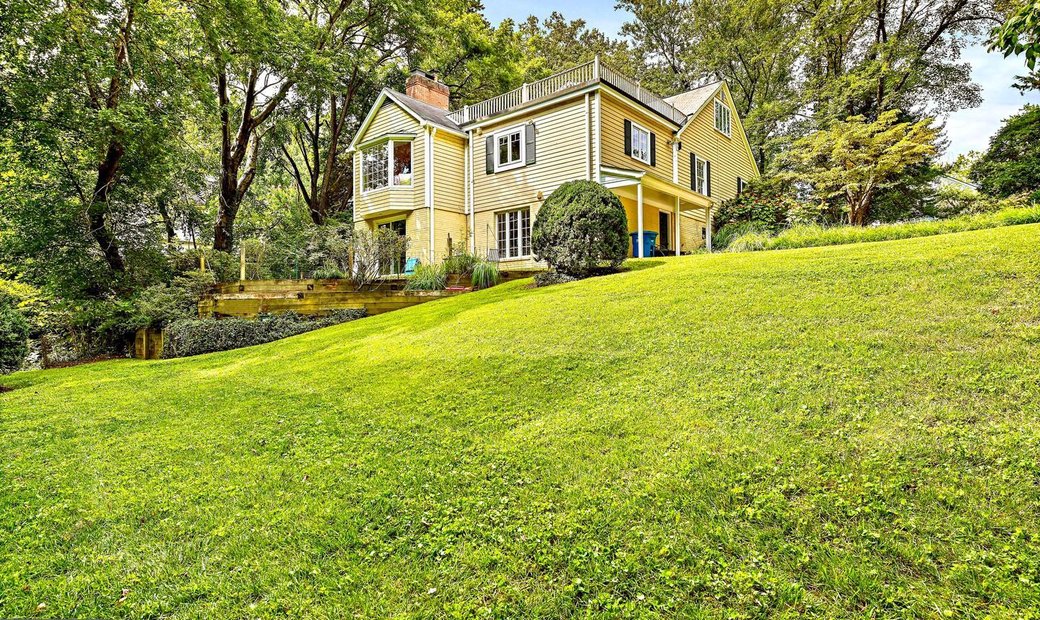 Rare Mc Lean Home On A Private Lane In Mc Lean, Virginia, United States