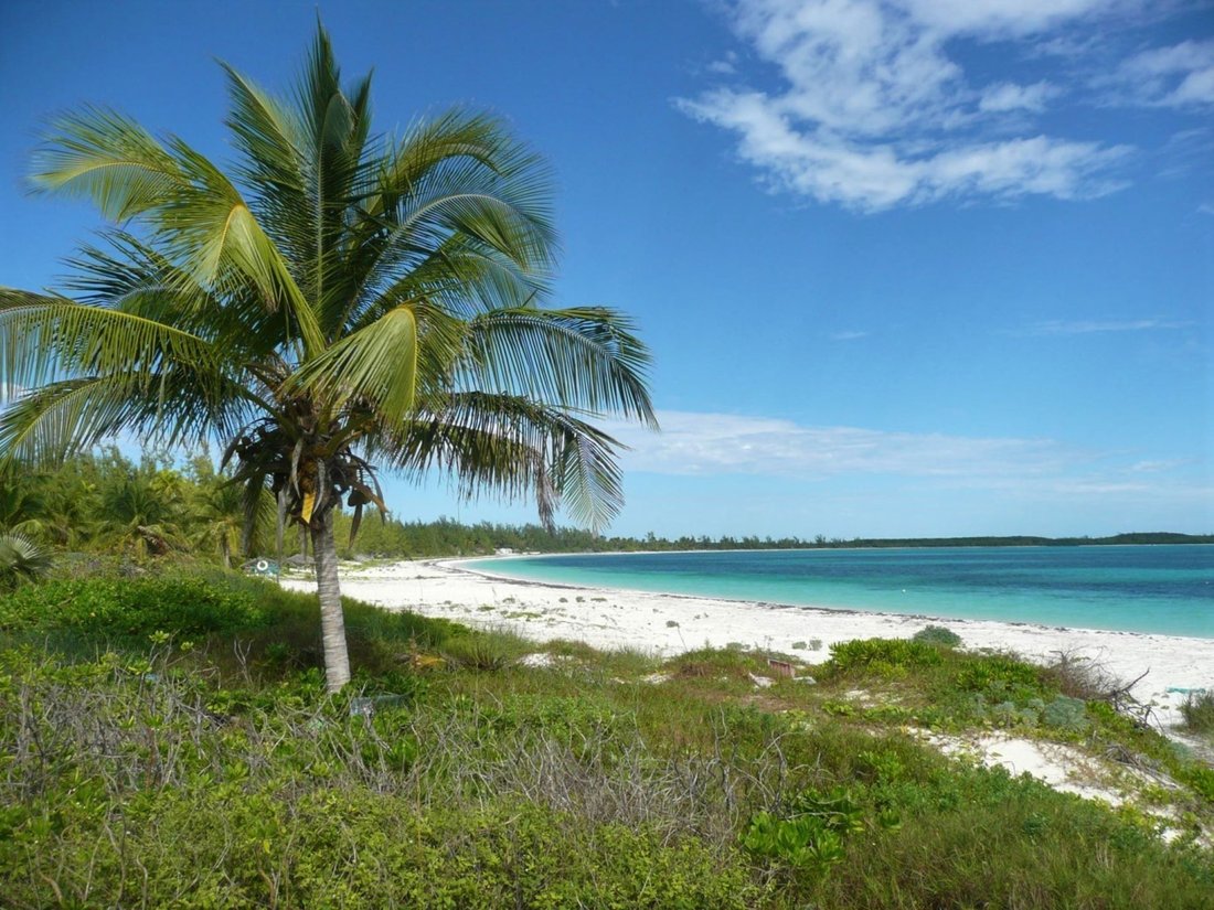 Bayshore Hideaway Mls 54493 In Tarpum Bay, South Eleuthera, The Bahamas