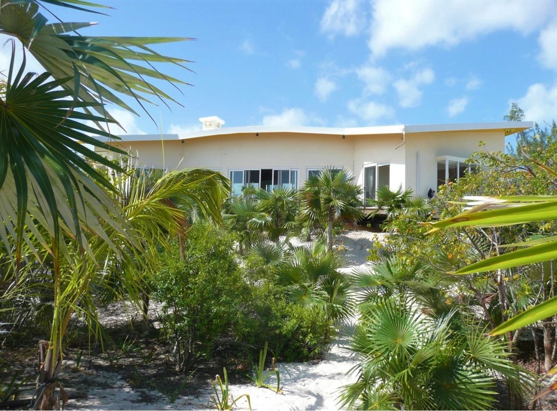 Bayshore Hideaway Mls 54493 In Tarpum Bay, South Eleuthera, The Bahamas