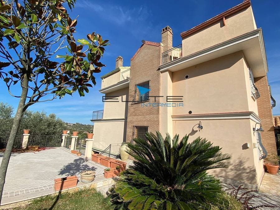 Villa en Abruzos, Italia 3 - 13262188