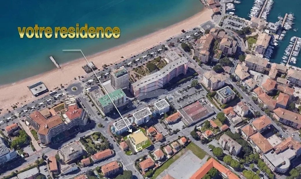 Fréjus Apartment In Fréjus, Provence Alpes Côte D'azur, France For Sale