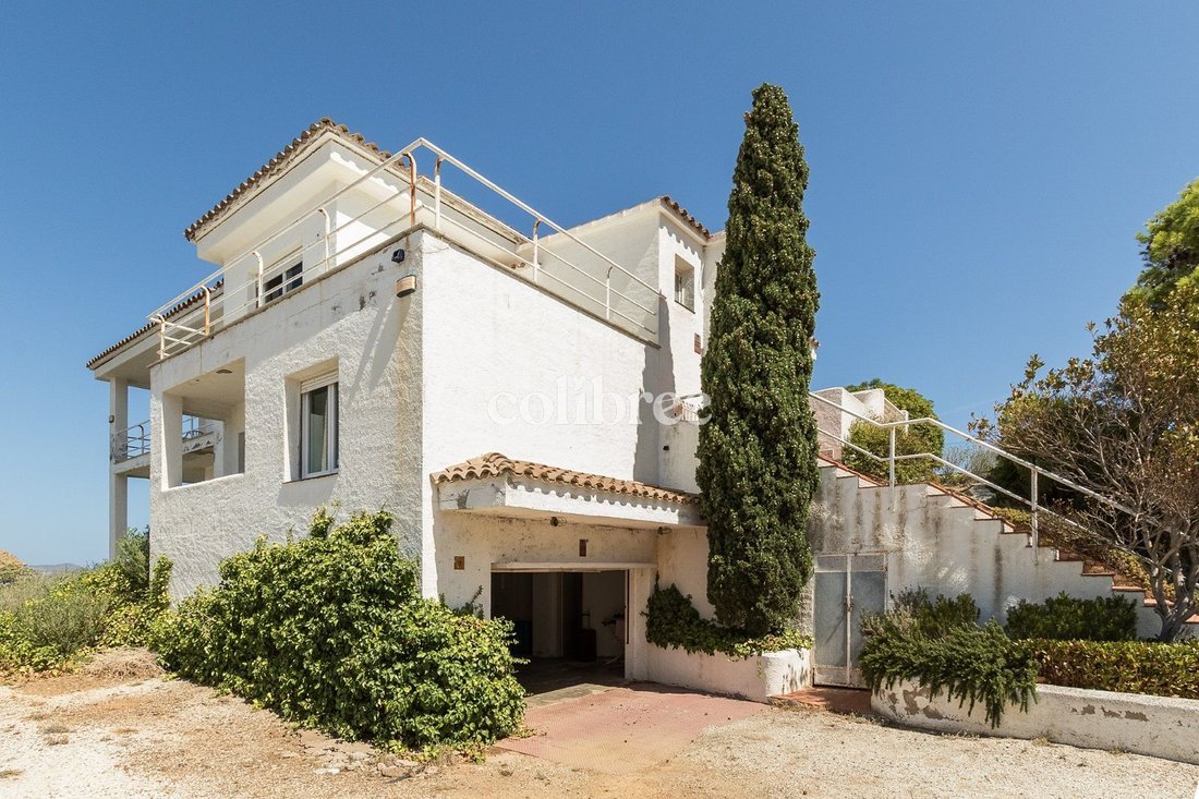 Llançà Detached House In Llançà, Catalonia, Spain For Sale (13266614)