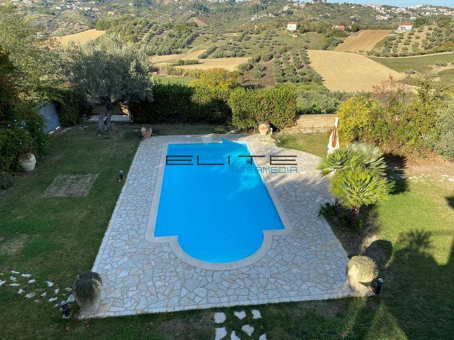 Villa en Abruzos, Italia 2 - 13262188
