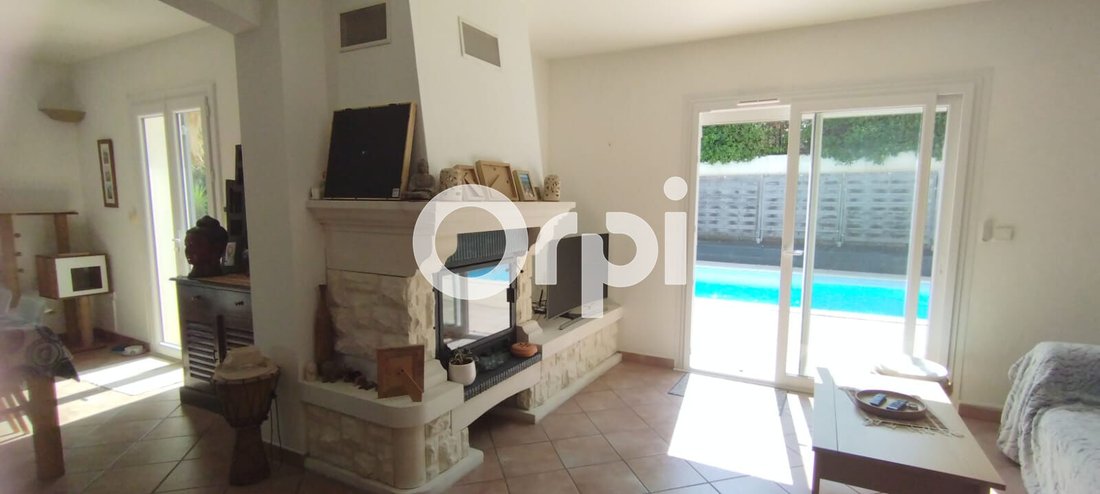 House in Six-Fours-les-Plages, Provence-Alpes-Côte d'Azur, France 4 - 13263851