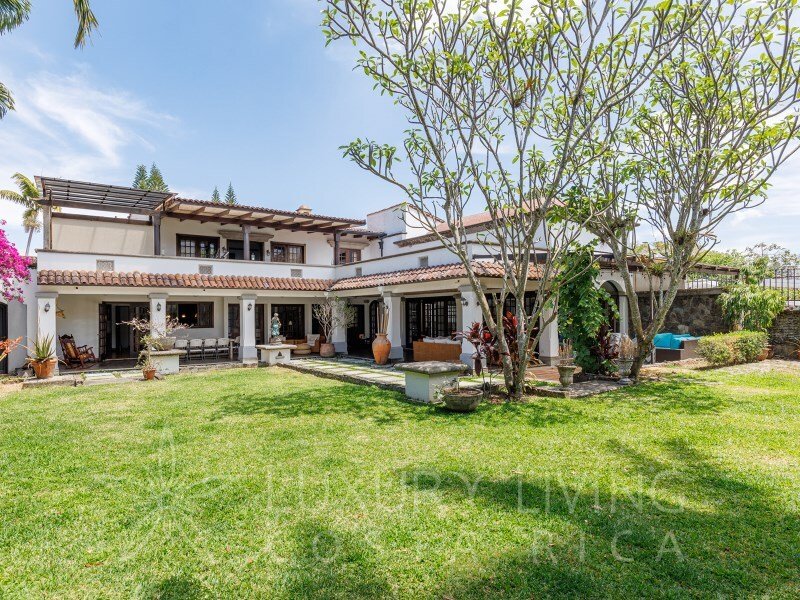 House in Escazu, San José Province, Costa Rica 1 - 13267216