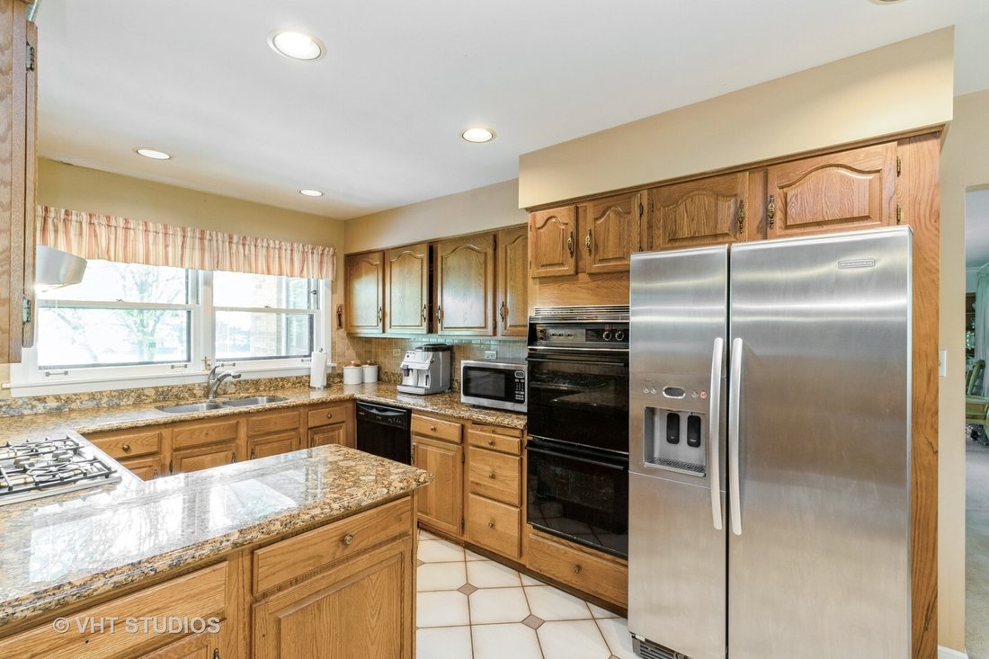 All Brick Ranch In Sought After In Northbrook, Illinois, United States
