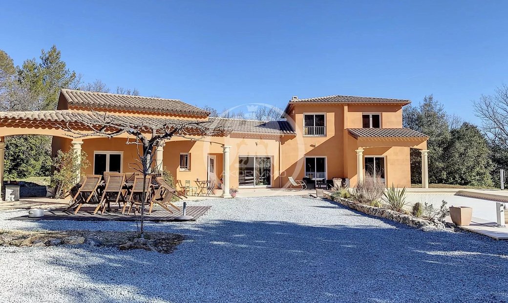 House In Provence Alpes Côte D'azur, France For Sale