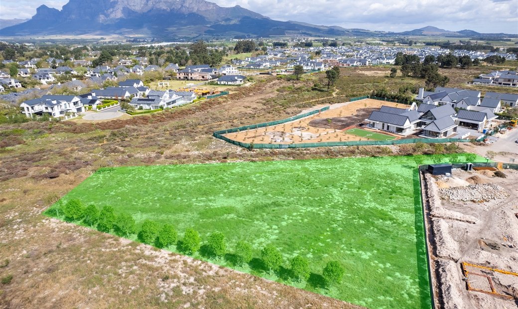 Live Here In Val De Vie Winelands Lifestyle Estate, Western Cape, South