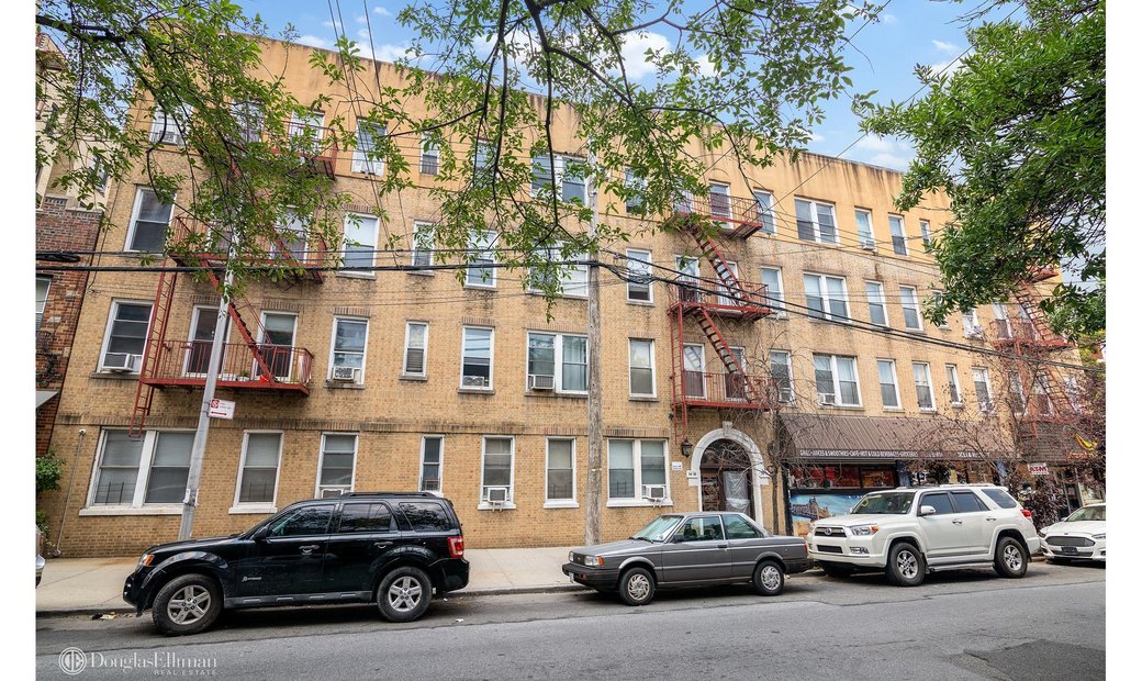 Multi Family Queens In Queens, Ny, United States For Sale (13261013)