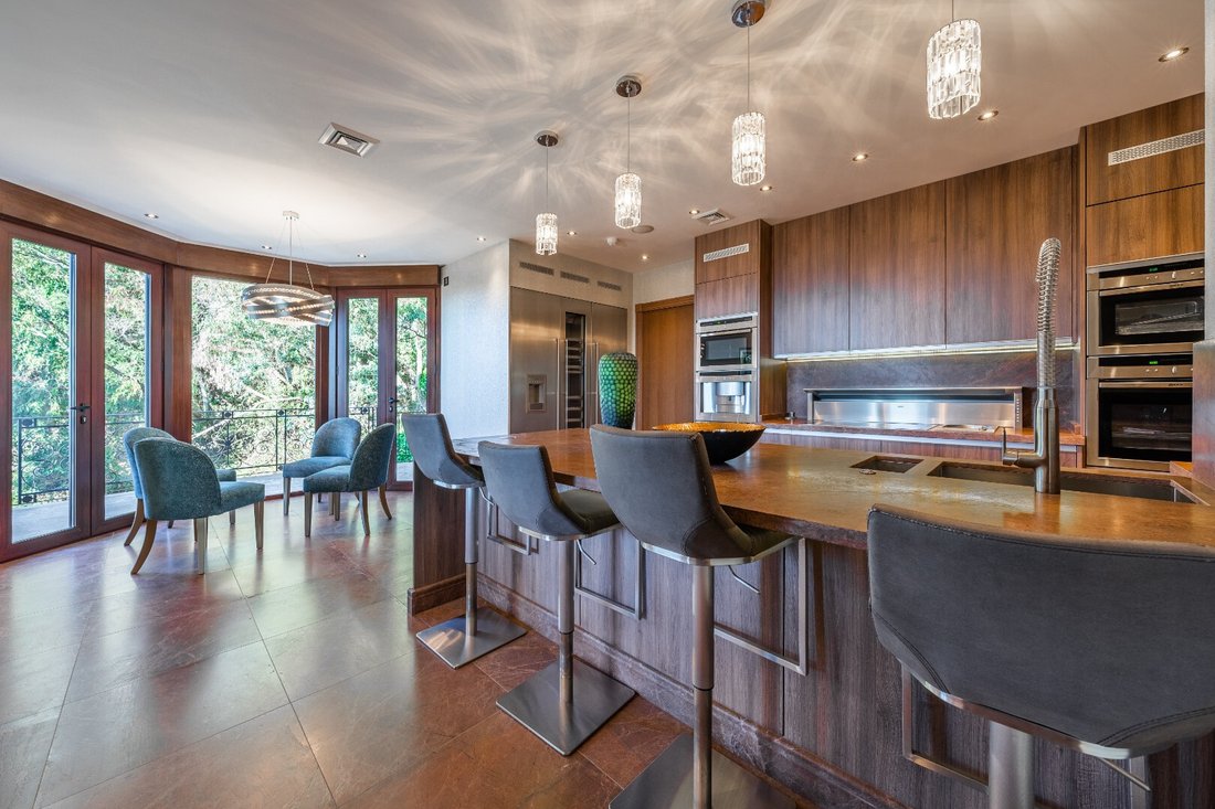 Villa in Marbella, Andalusia, Spain 5 - 13263322
