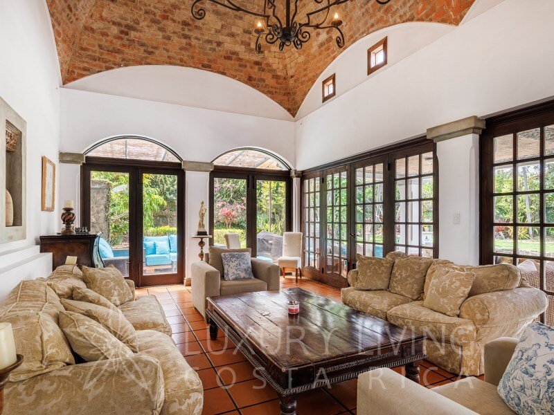 House in Escazu, San José Province, Costa Rica 4 - 13267216