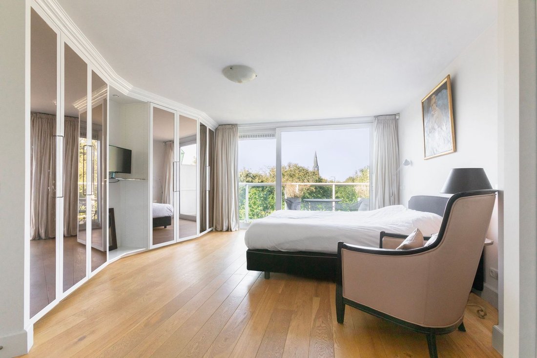 Living Directly On The Vondelpark, In Apollobuurt, North Holland