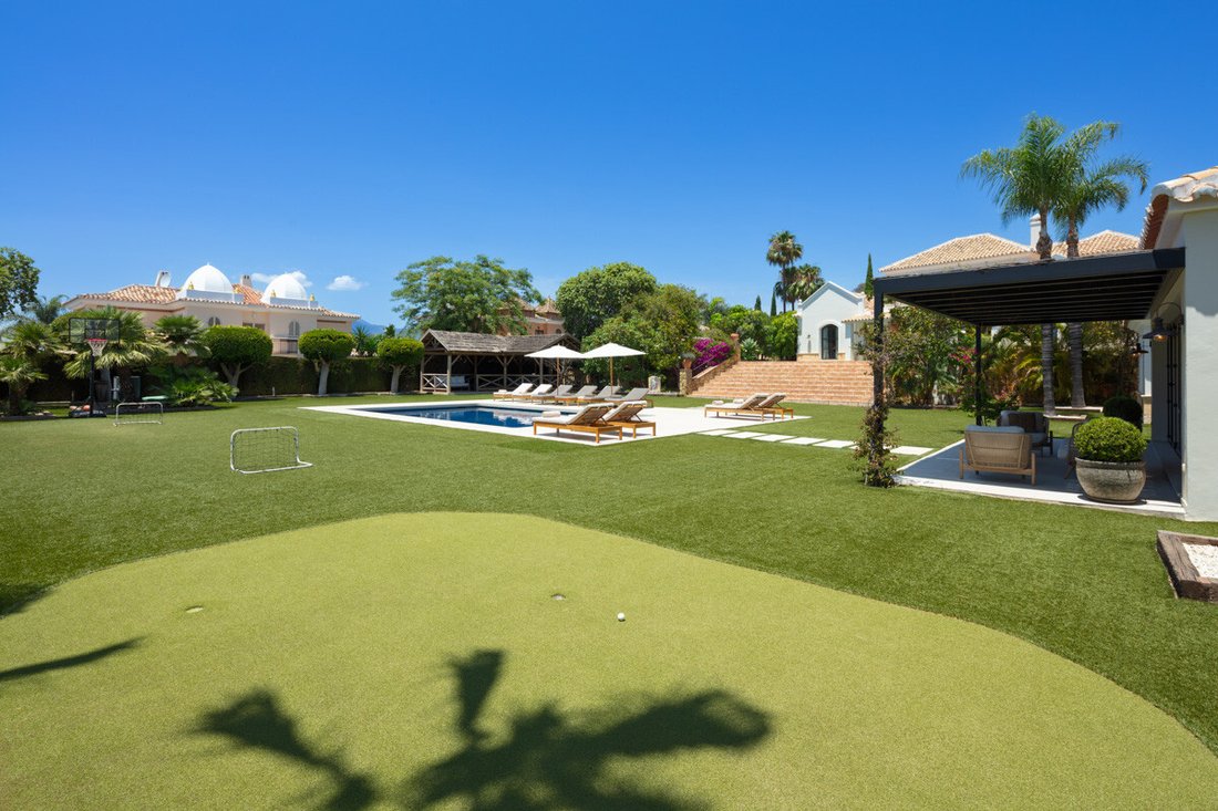 Villa in Estepona, Andalusia, Spain 4 - 13273936