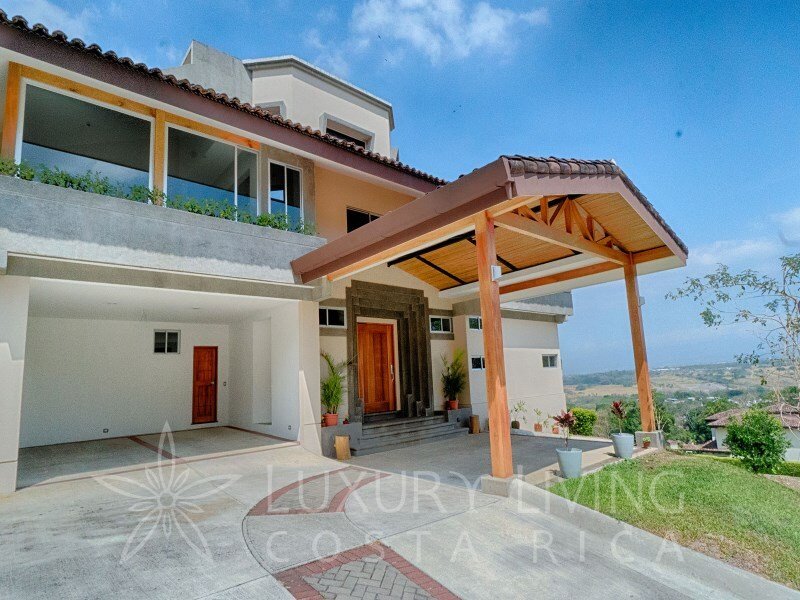 House in Santa Ana, San José Province, Costa Rica 1 - 13273314