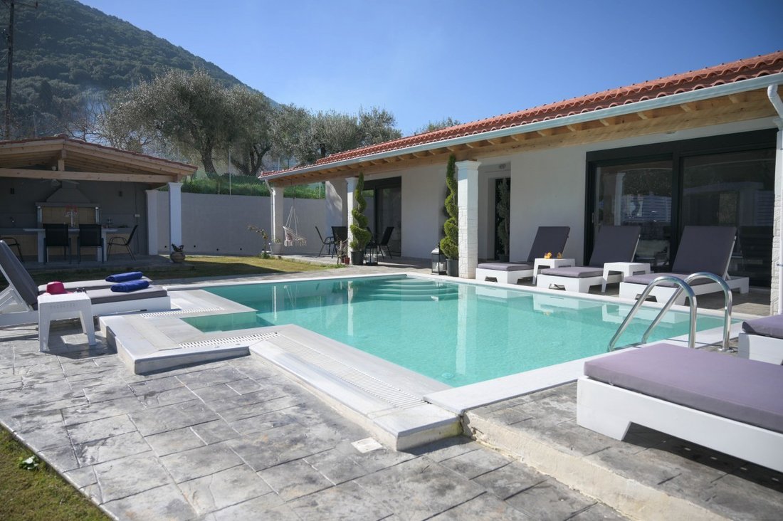 Villa in Corfu, Peloponnese, Western Greece and the Ionian, Greece 4 - 13281313