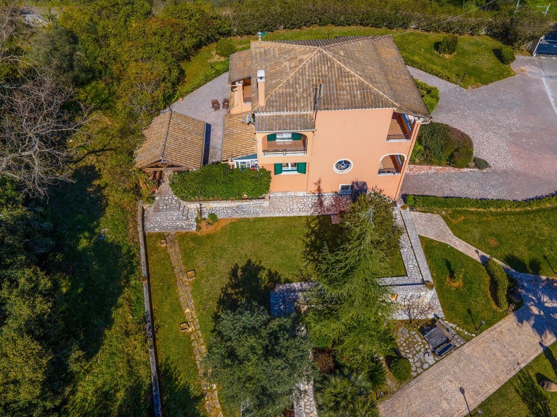Villa in Corfu, Peloponnese, Western Greece and the Ionian, Greece 4 - 13281327