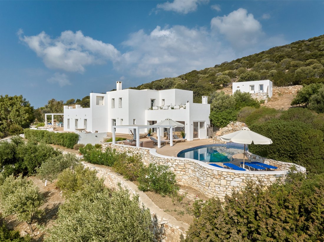 House in Paros, Aegean, Greece 3 - 13281480
