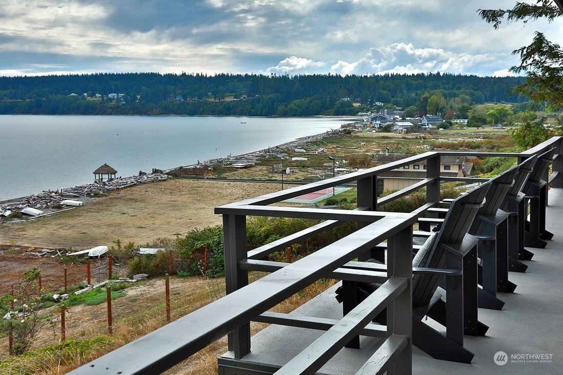 The Quintessential Whidbey Beach Home In Greenbank, Washington, United