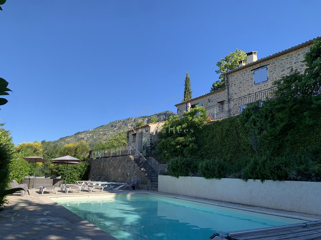 House in Tourette-du-Chateau, Provence-Alpes-Côte d'Azur, France 4 - 11065787