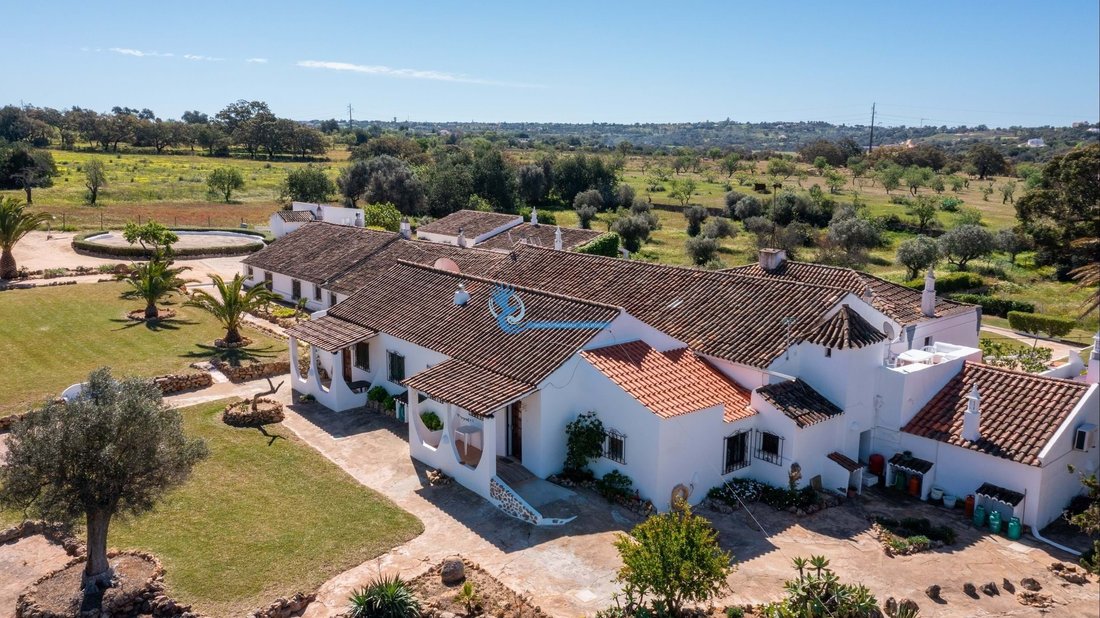 Farm Located Between Guia And Vale De Parra In In Albufeira, Algarve