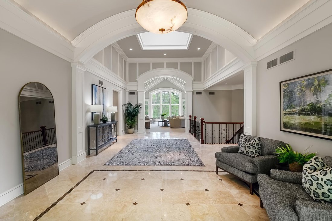 5 Bedrooms Single Family Detached In Sunfish Lake, Minnesota, United