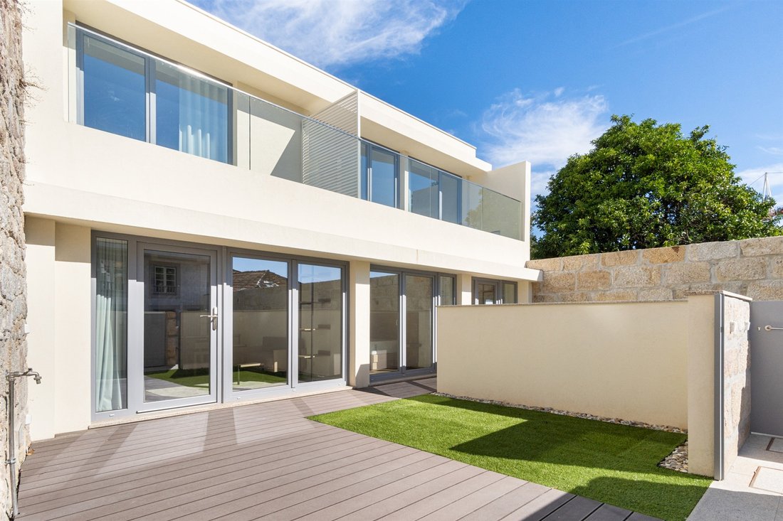 Apartment in Santa Marinha e Sao Pedro da Afurada, Porto District, Portugal 1 - 13285234