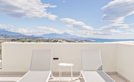 Apartment in San Luis de Sabinillas, Andalusia, Spain 1