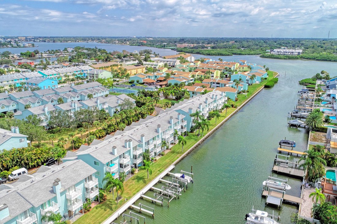 Curlew Landings In Indian Shores, Florida, United States For Sale