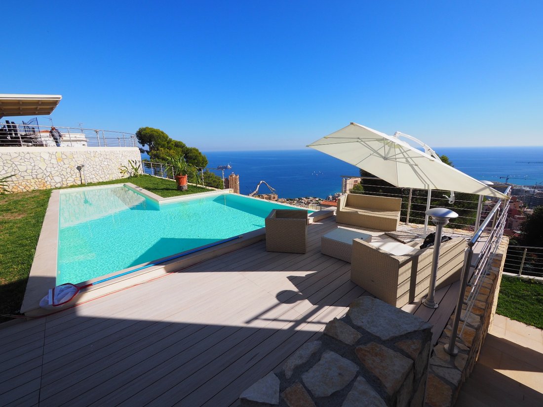 Villa in Beausoleil, Provence-Alpes-Côte d'Azur, France 3 - 10982438