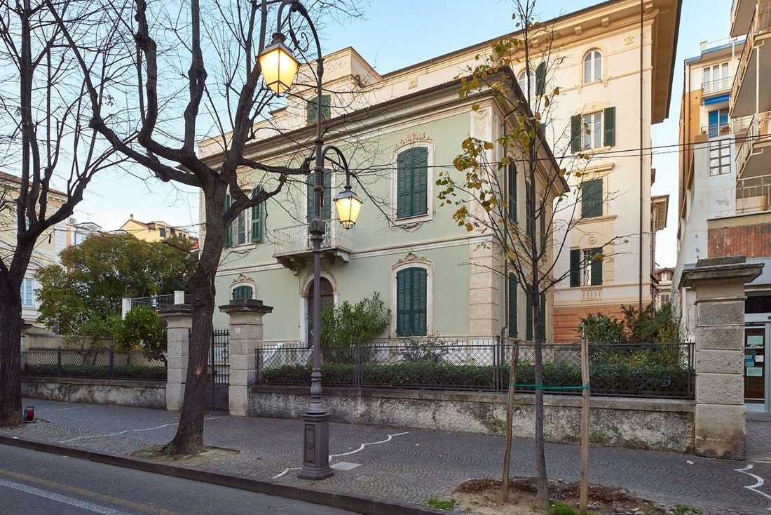 House in Center, Albenga, Liguria 1 - 13289436