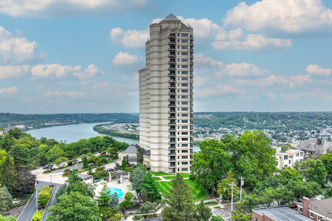 1201 Edgecliff Place 1112, Cincinnati, Oh In Cincinnati, Ohio, United