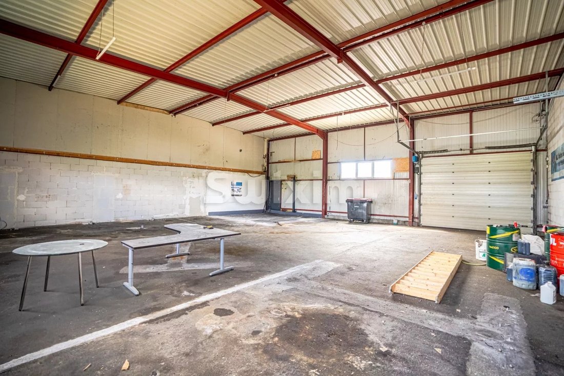 Ornex Warehouse In Ornex, Auvergne Rhône Alpes, France For Sale (13286633)