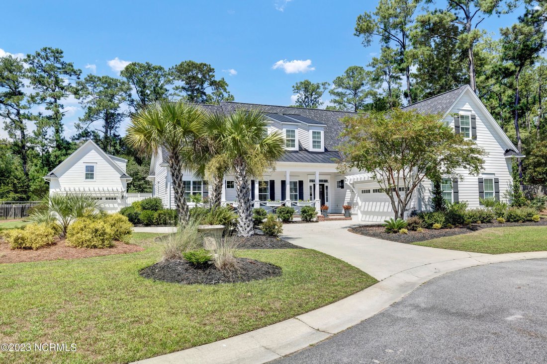 Stunning Property On An Oversized In Sea Breeze, North Carolina, United