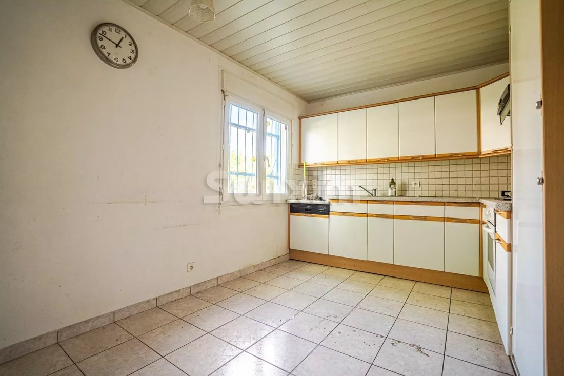 Ornex Warehouse In Ornex, Auvergne Rhône Alpes, France For Sale (13286633)